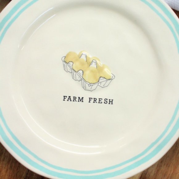 Set of Two Sonoma Homestead Plates - Picture 3 of 3